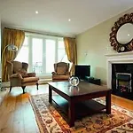 Jameson Court Hotel apartamentowy 4*