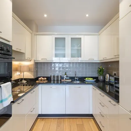 Jameson Court Hotel apartamentowy 4*