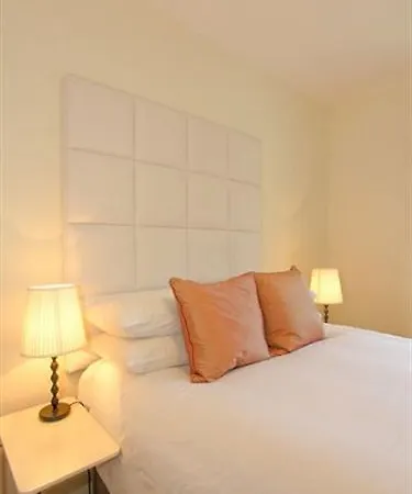 Jameson Court Hotel apartamentowy