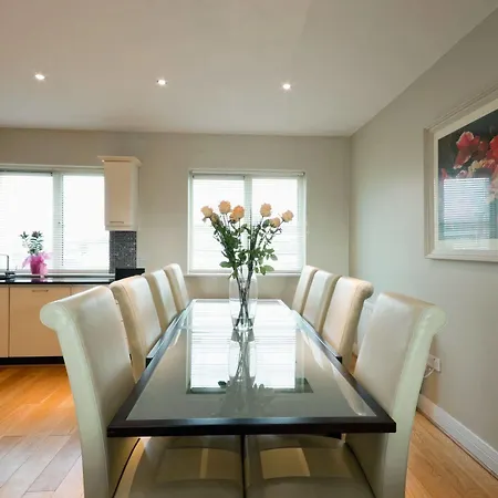 Hotel apartamentowy Jameson Court Galway