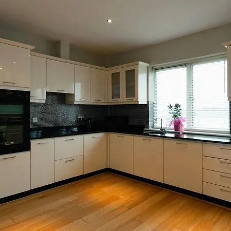 Hotel apartamentowy Jameson Court Galway