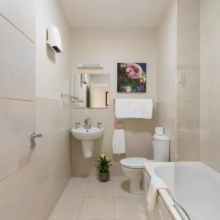 Hotel apartamentowy Jameson Court Galway