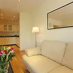 Jameson Court 4*